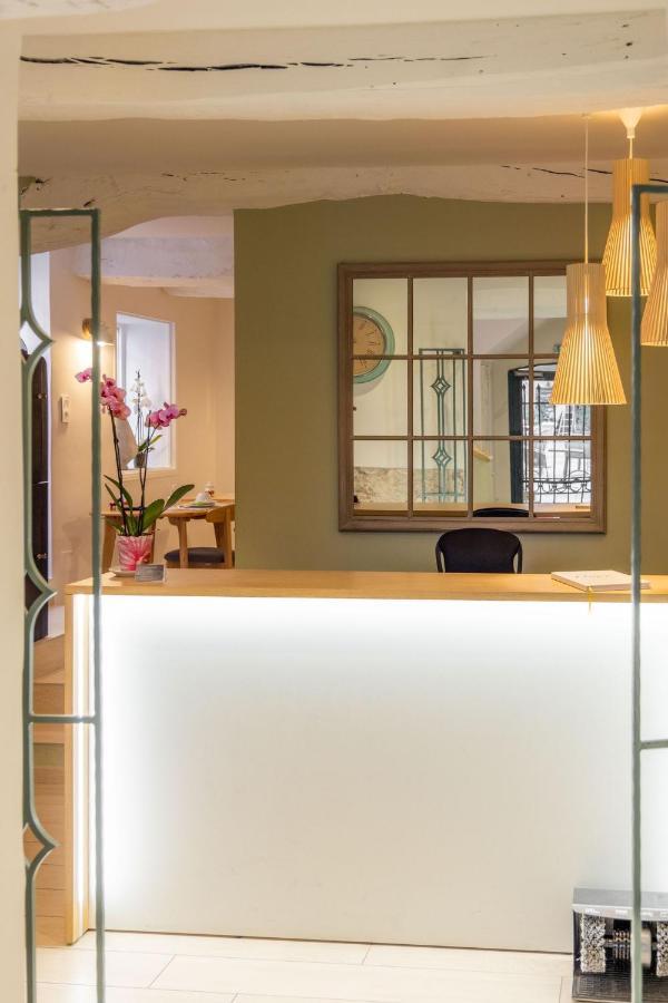 Les Armoiries Hotel