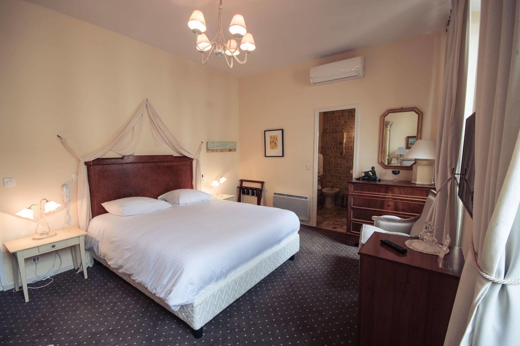 Les Armoiries Hotel Valbonne
